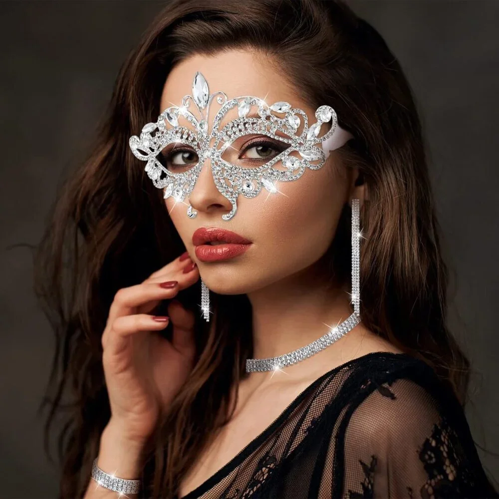 Elegant Silver Rhinestone Masquerade Jewelry Set for Women